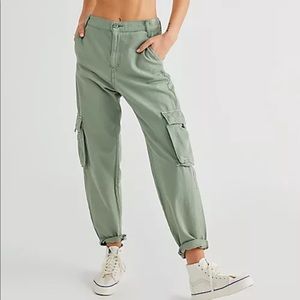 Levi Loose Cargo Pant